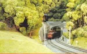 Hennen-Naumburg Börstinger Tunnel